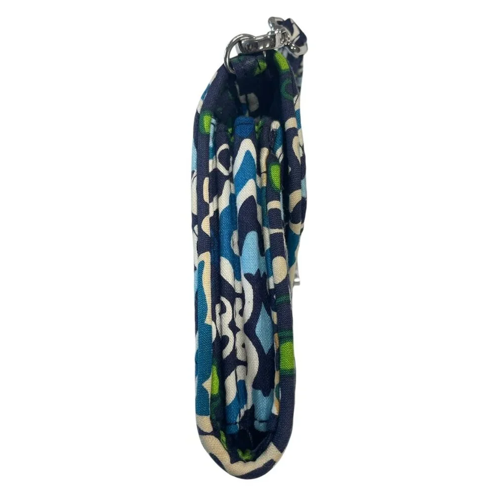 Vera Bradley while receipts accessory